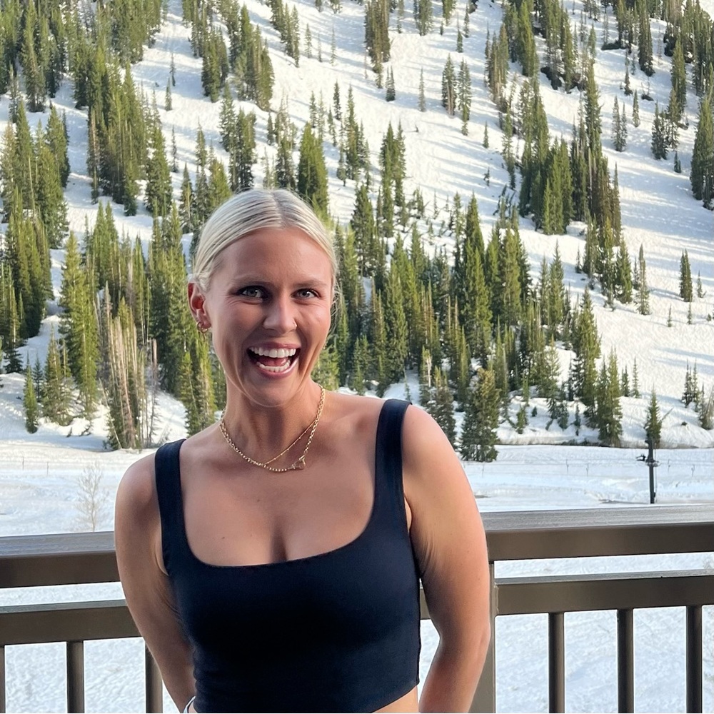 Meet your Posher, Jillian